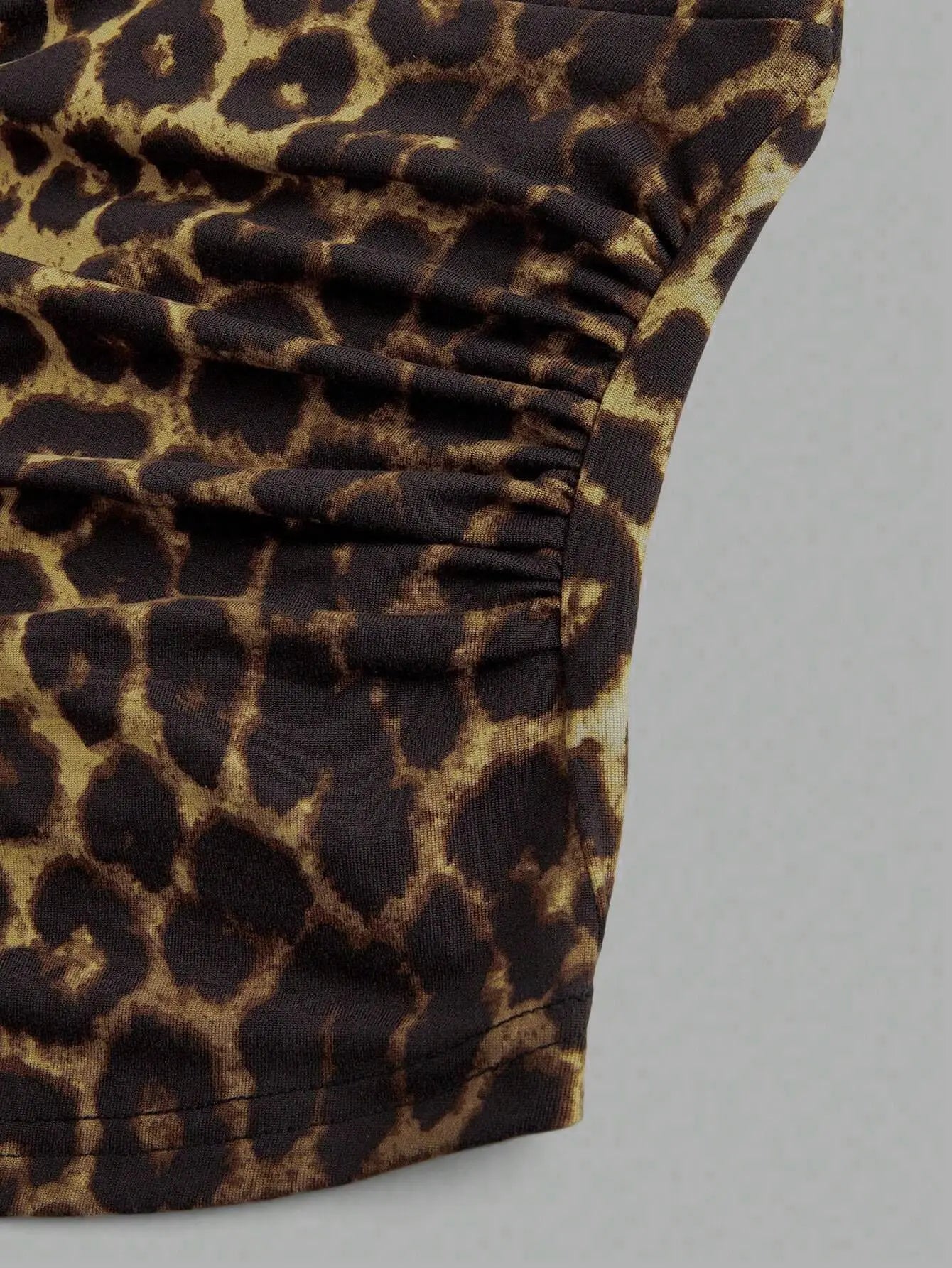 Top Halter com Estampado Leopardo